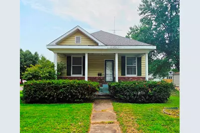 227 E Bennett Street, Salem, IL 62881 - Photo 2