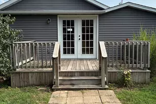 506 E Franklin Street E, Mt Sterling, IL 62353 - Photo 16