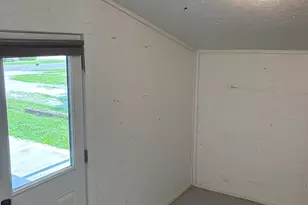506 E Franklin Street E, Mt Sterling, IL 62353 - Photo 10