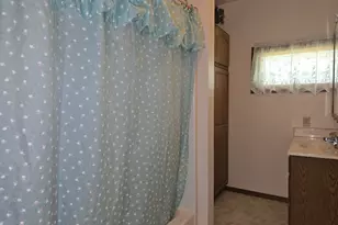 237 W Locust St, Carthage, IL 62321 - Photo 22