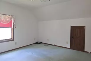 237 W Locust St, Carthage, IL 62321 - Photo 18