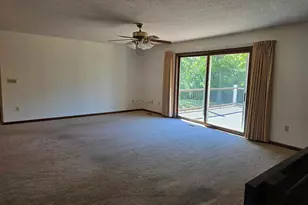 700 N Haven Dr, Carthage, IL 62321 - Photo 8