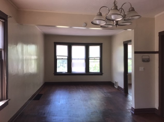 324 W 112th St #2, Chicago, IL 60628
