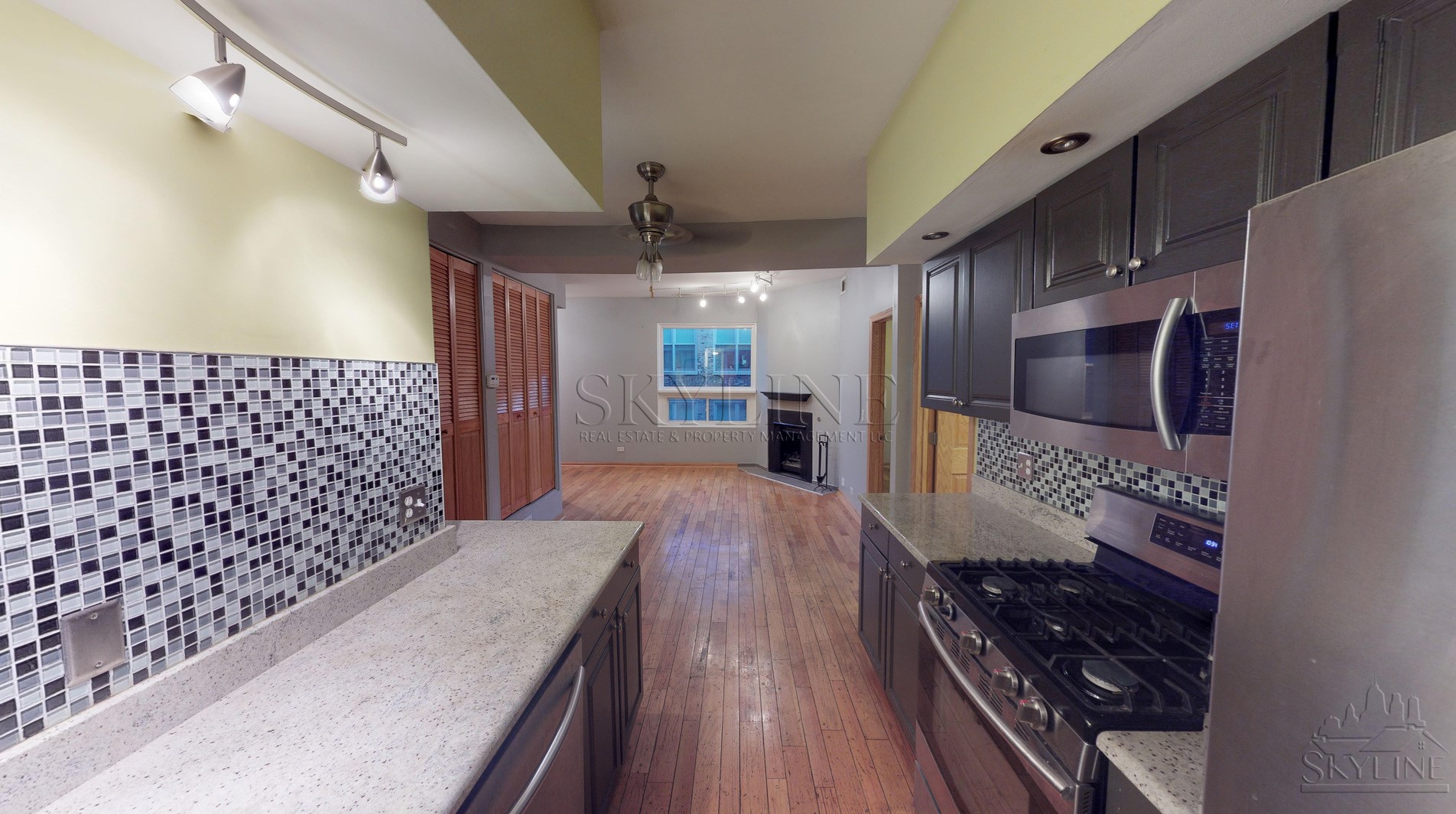 2145 N Lakewood Ave #3nr, Chicago, IL