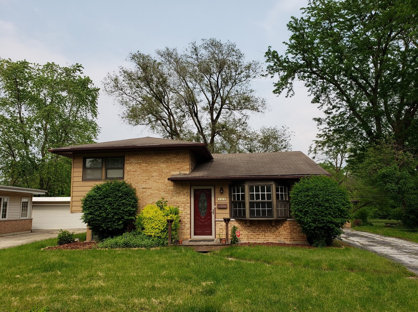 322 Winnebago St, University Park, IL 60466-1318