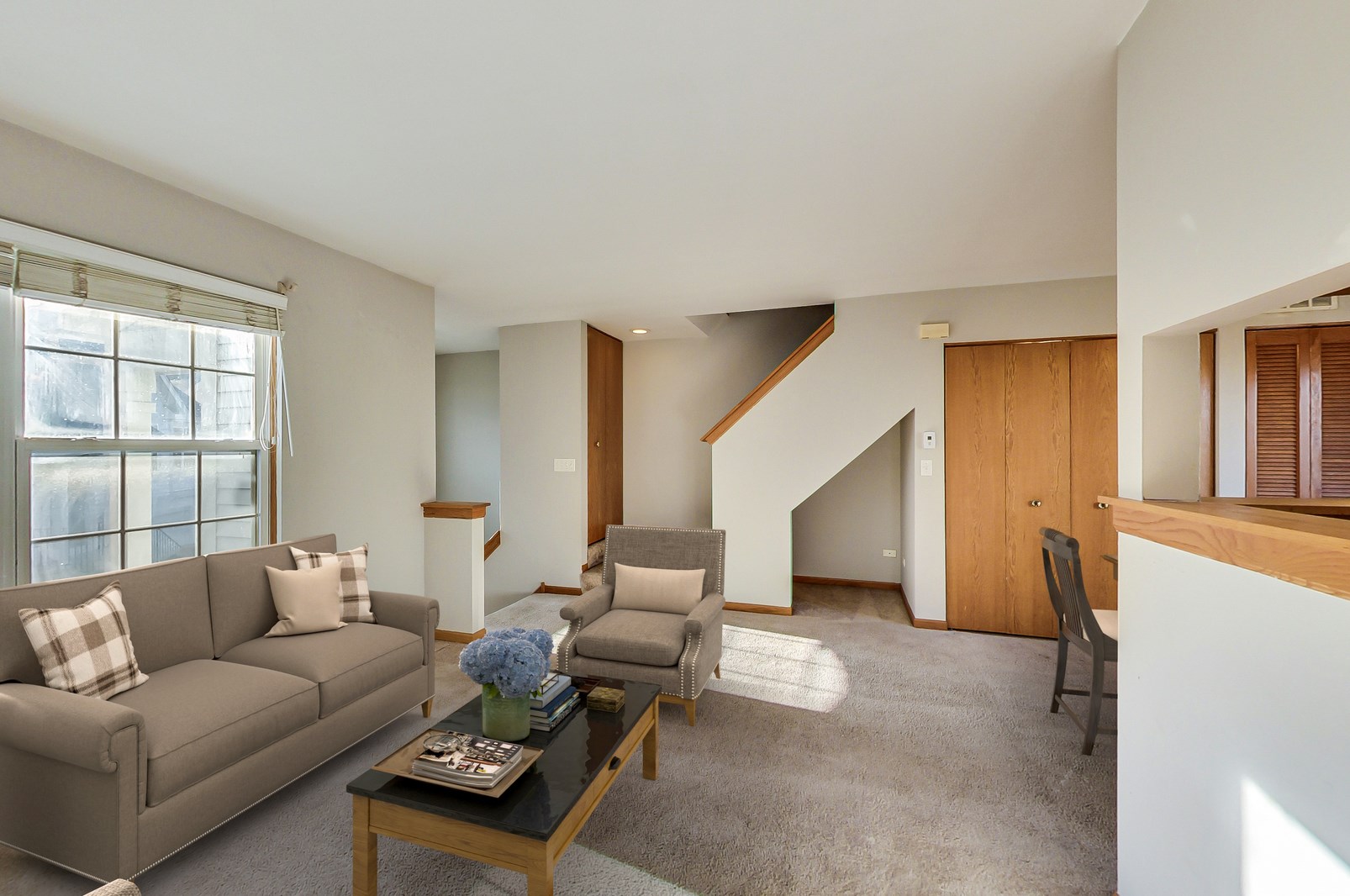 943 Manchester Cir, Volo, IL 60030-3339
