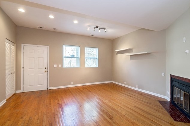 1909 N Orchard St Apt D, Chicago, IL