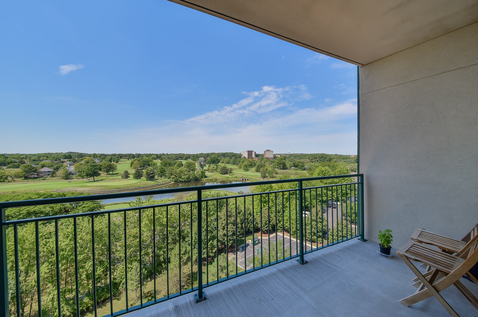 6420 Double Eagle Dr #705, Downers Grove, IL 60517