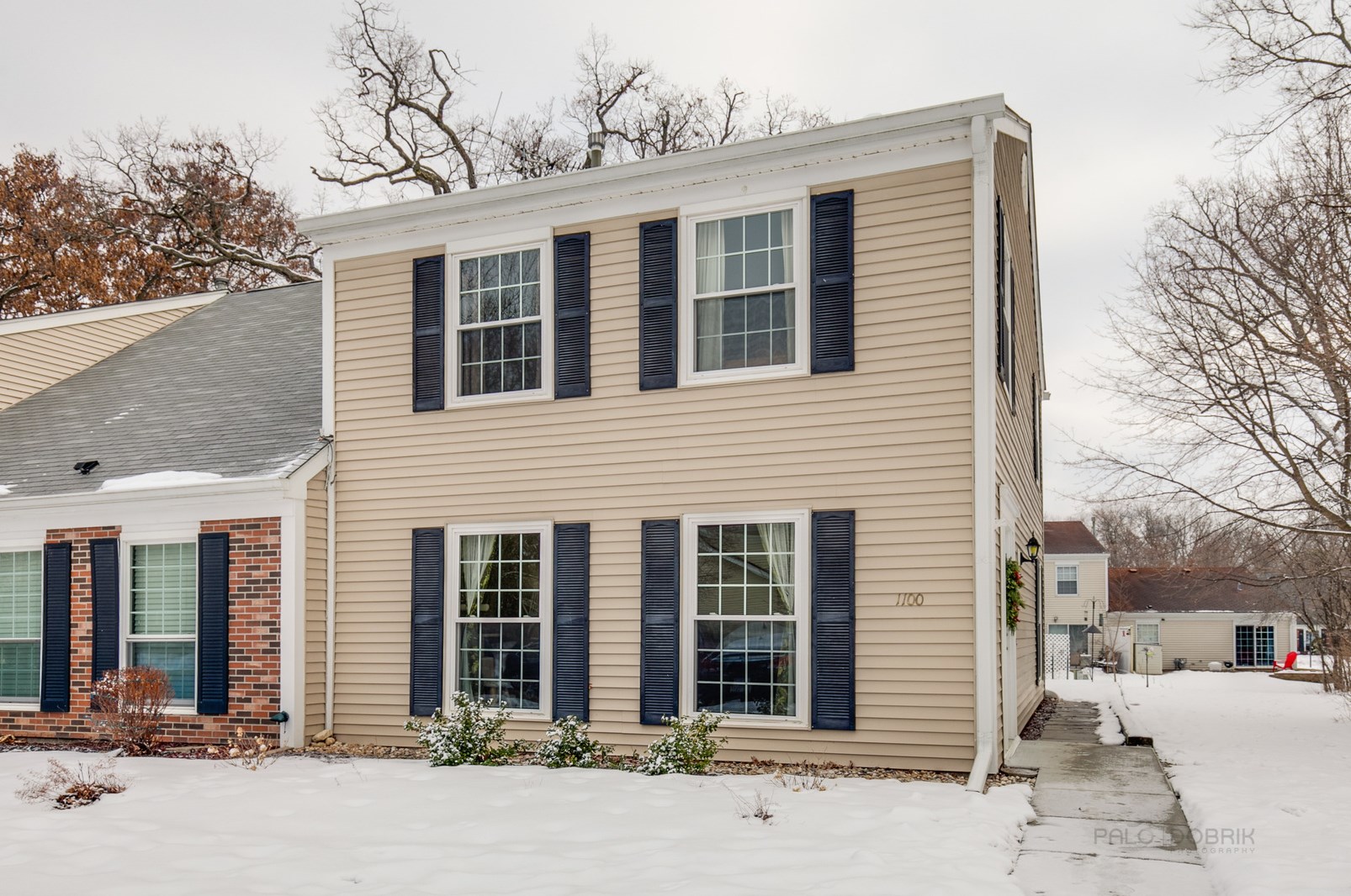 1100 Oak Valley Dr, Trout Valley, IL 60013-3502