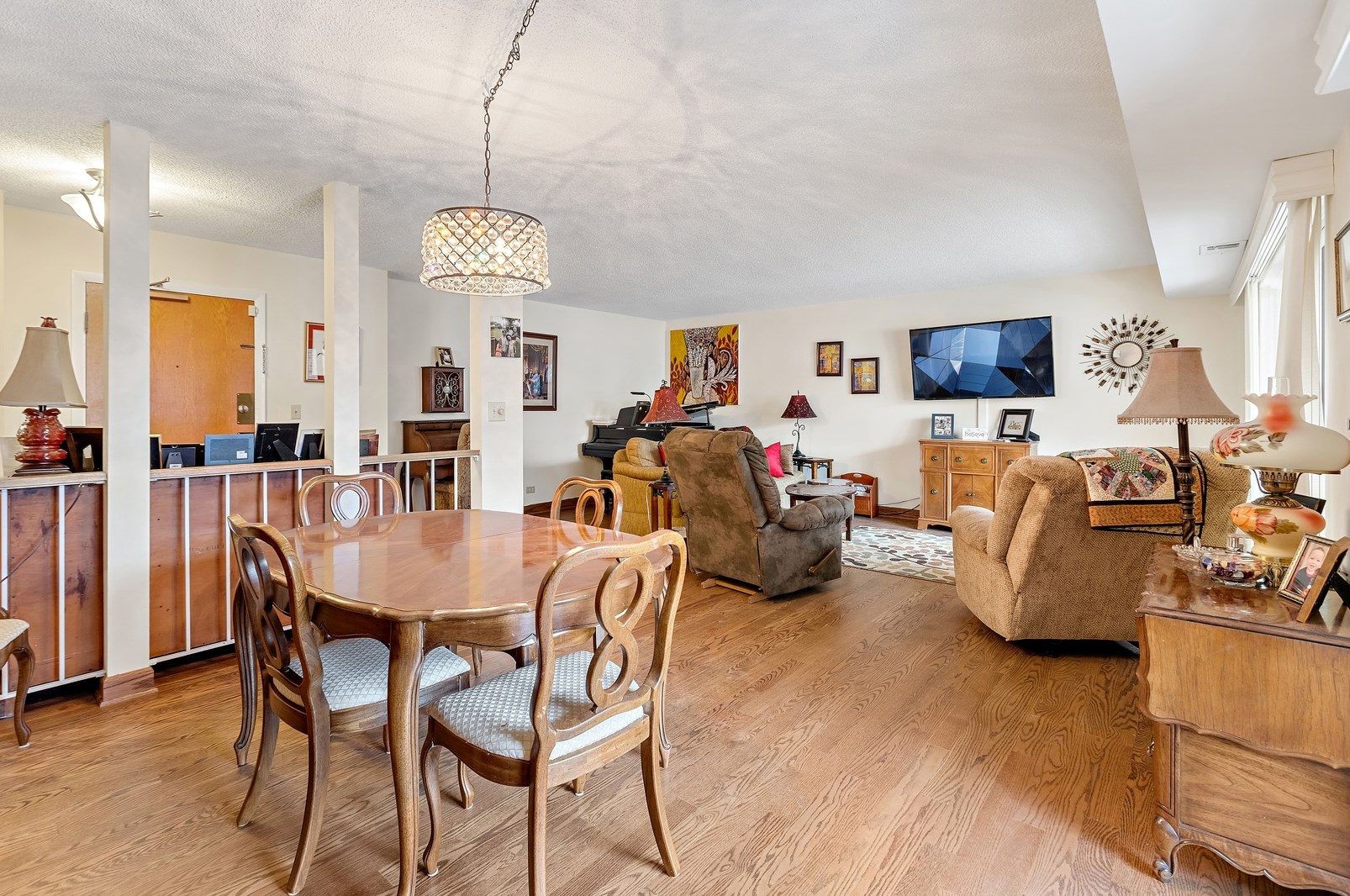 1020 Harlem Ave, River Forest, IL 60305-1519