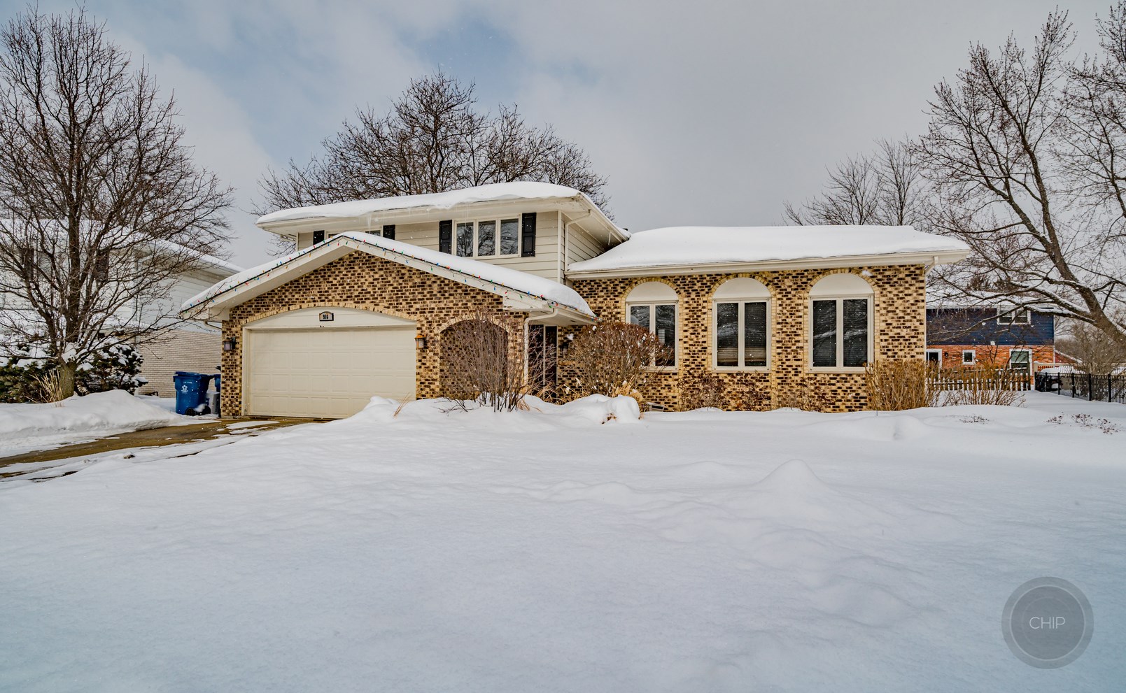 916 Lancaster Ave, Downers Grove, IL 60516-2908