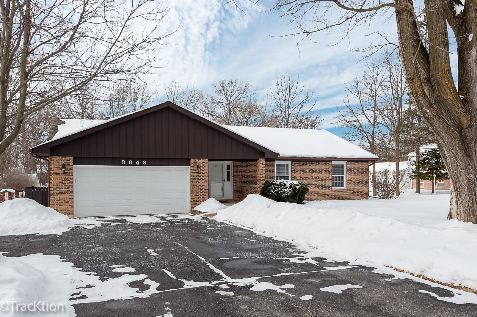 3848 Glendenning Rd, Downers Grove, IL 60515-1524