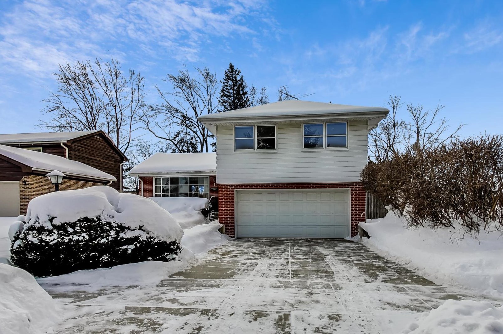 202 Timber Ln, La Grange Pk, IL