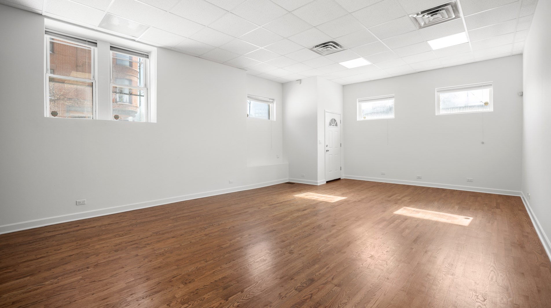 1200 W Grand Ave #1, Chicago, IL 60642