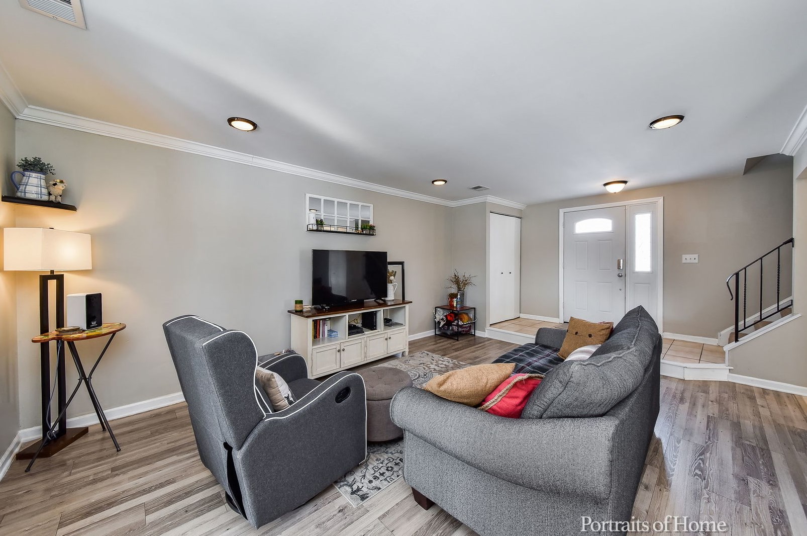 2395 Dogwood Ln, Aurora, IL 60504-5815