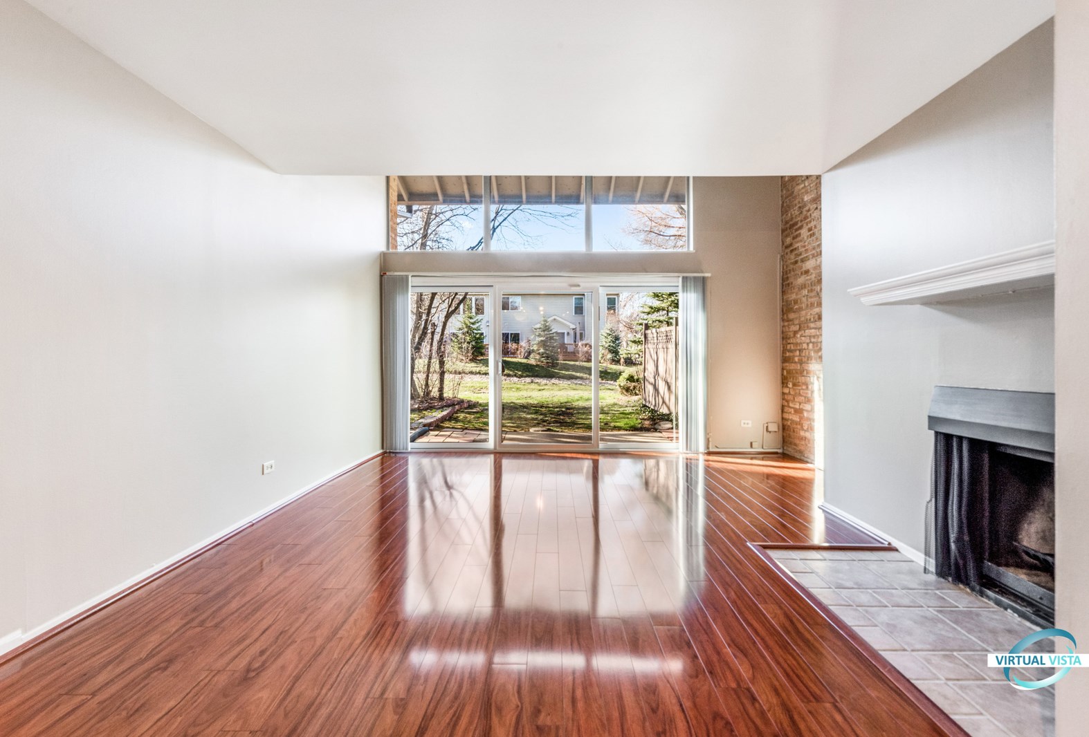 5954 Meadow Dr, Lisle, IL 60532-2906