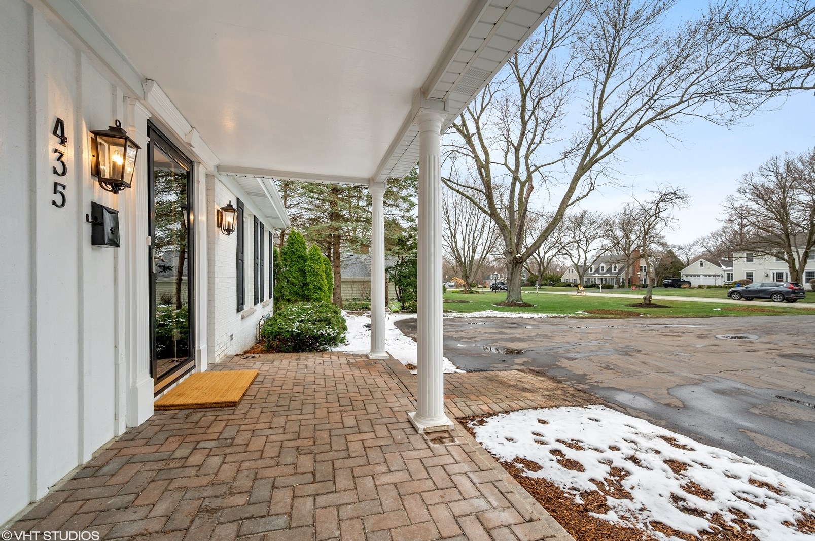 435 Sunset Rd, Hoffman Estates, IL 60010-4145