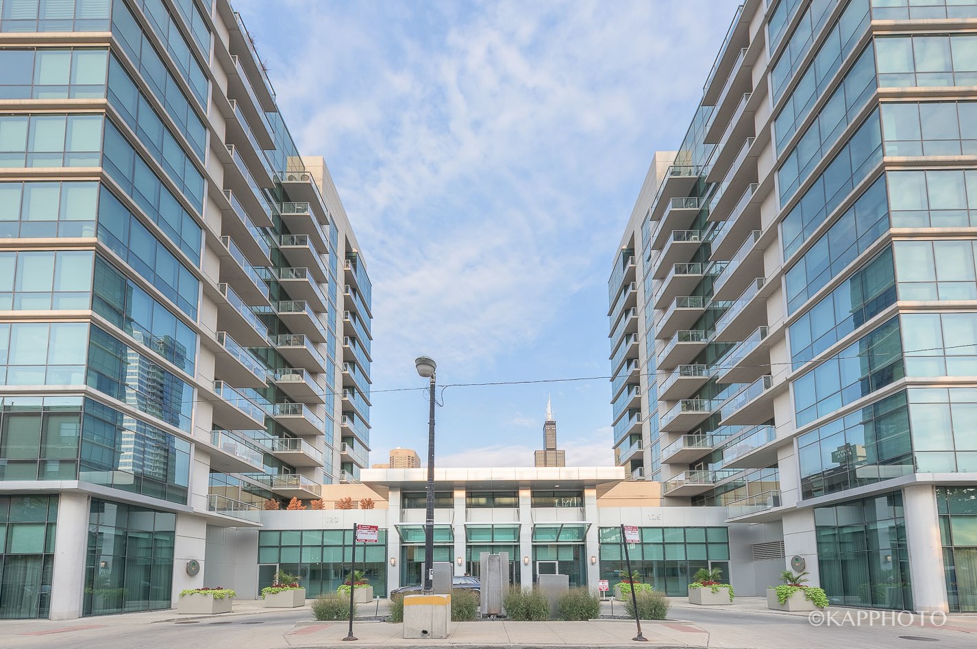 123 S Green St Apt 810b, Chicago, IL