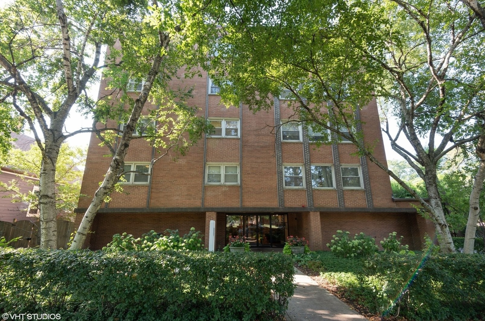 612 Mulford St, Evanston, IL 60202-3582