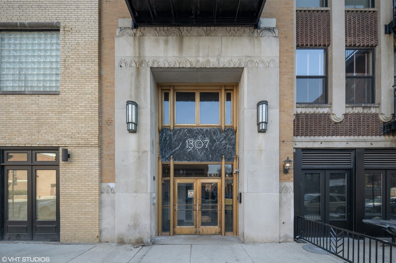 1307 Wabash Ave, Chicago, IL 60605-2620