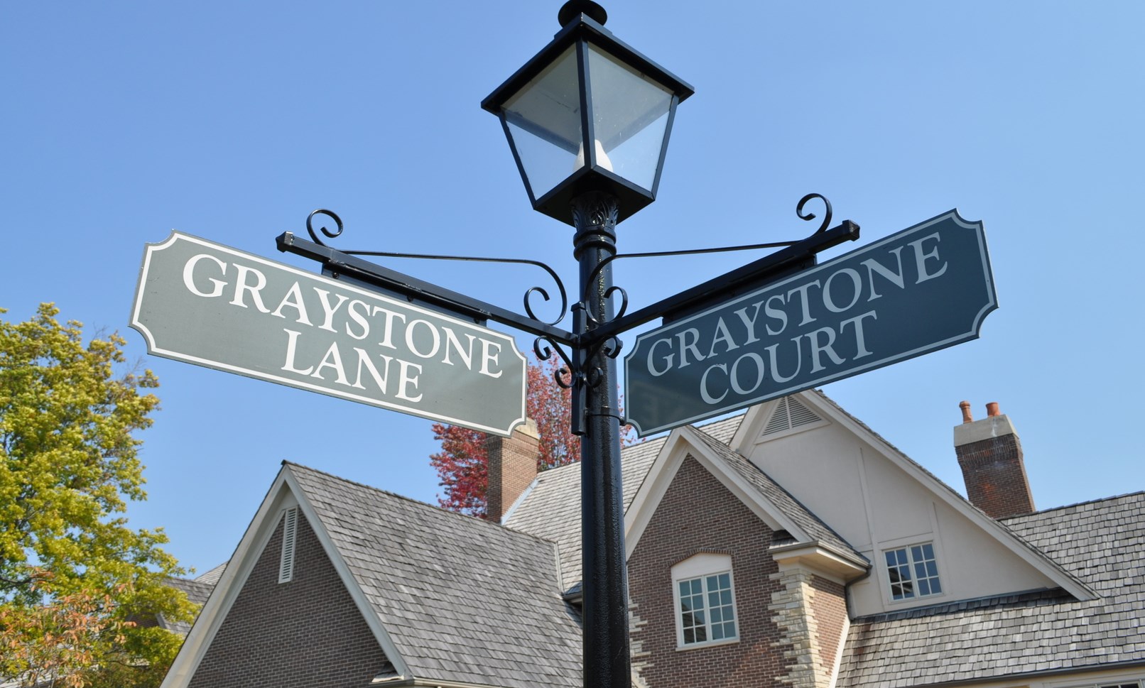 2 Graystone Ct, Hoffman Estates, IL 60010-6972