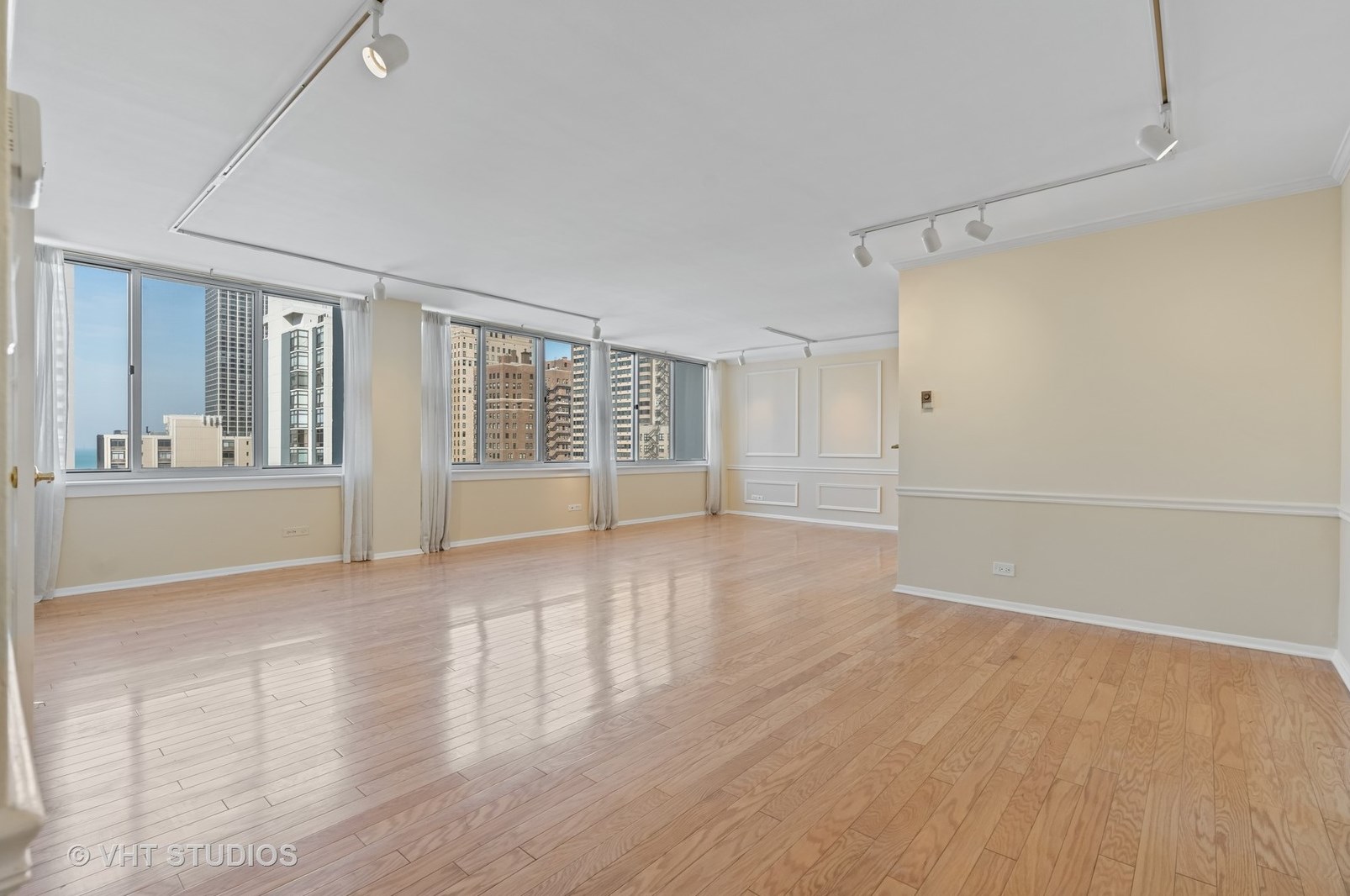 1 E Schiller St Apt 15c, Chicago, IL