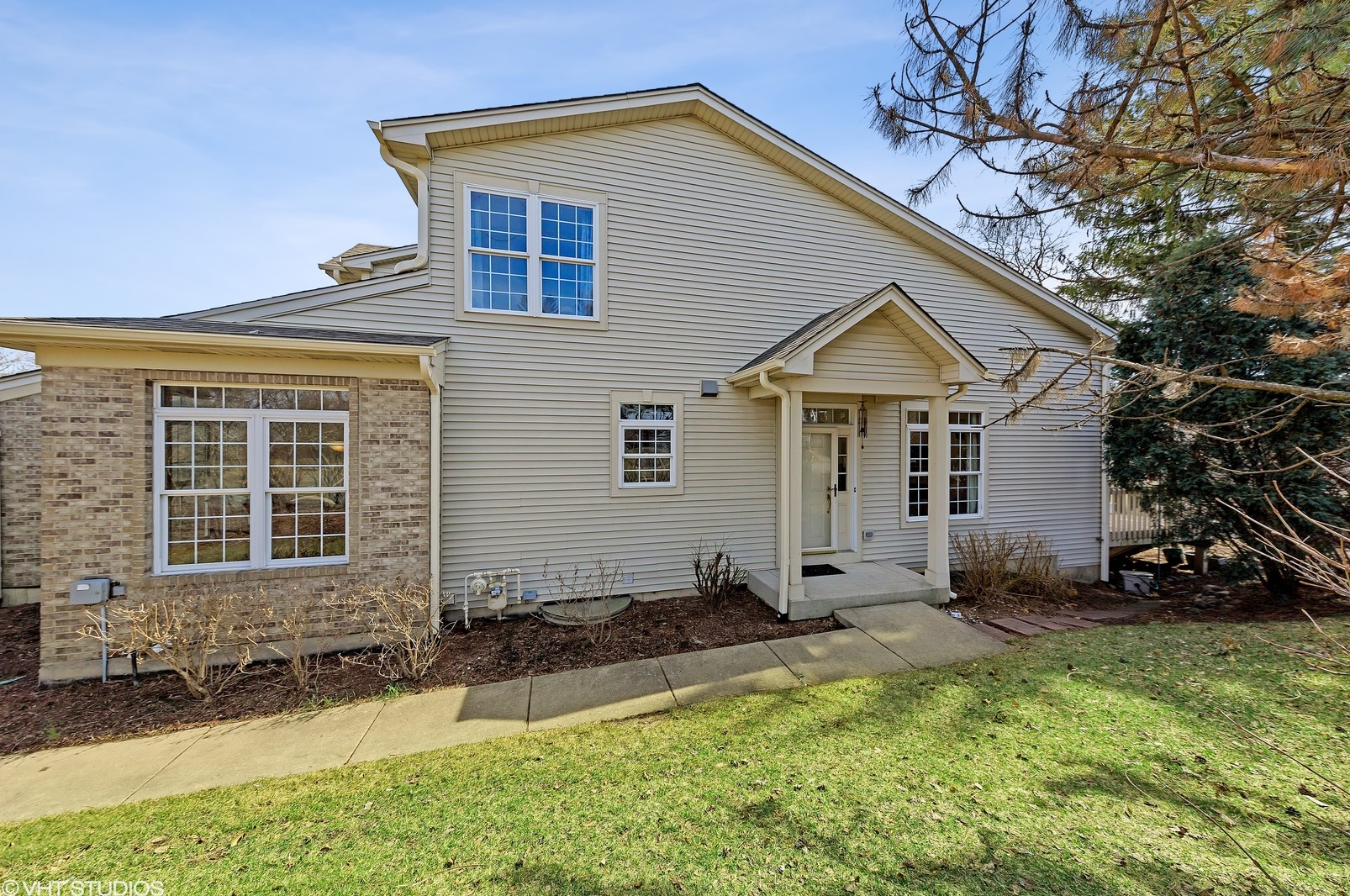 2149 Ashley Ct, Downers Grove, IL 60515-4270