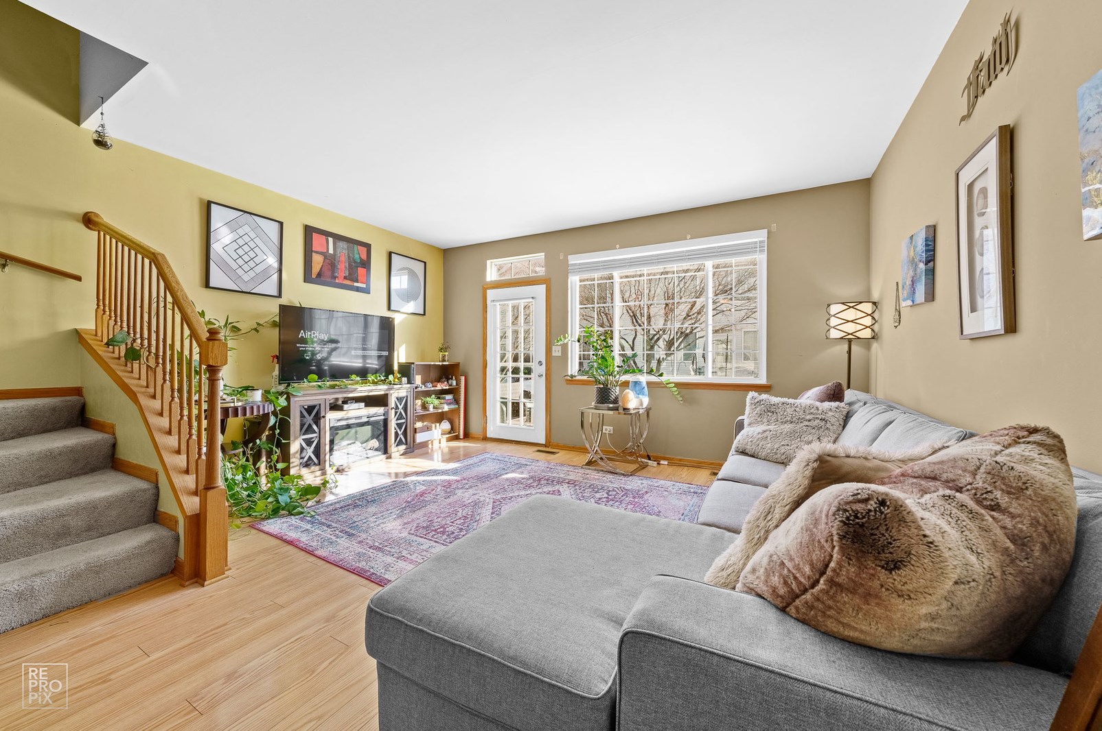 3065 Anton Dr, Aurora, IL 60504-6656