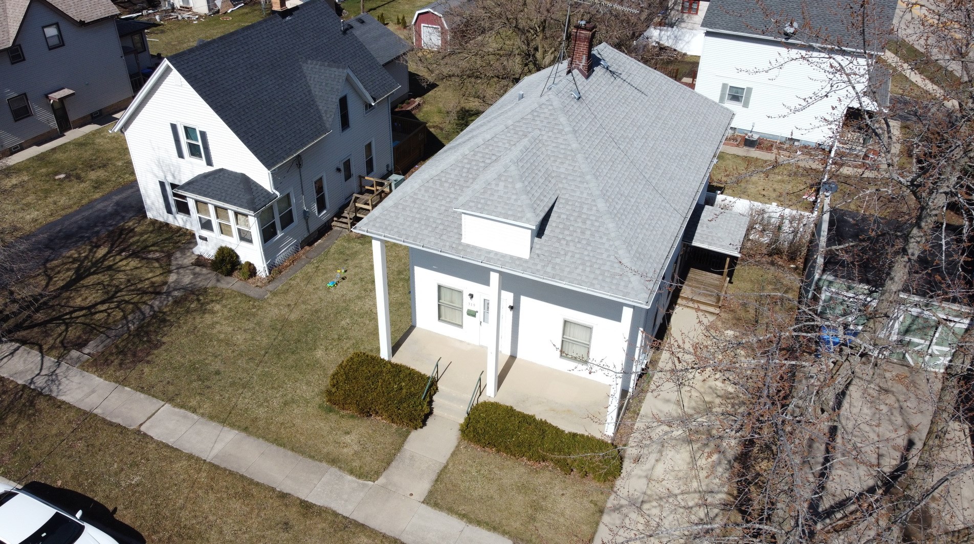 319 Fisk Ave, Dekalb, IL 60115-3320