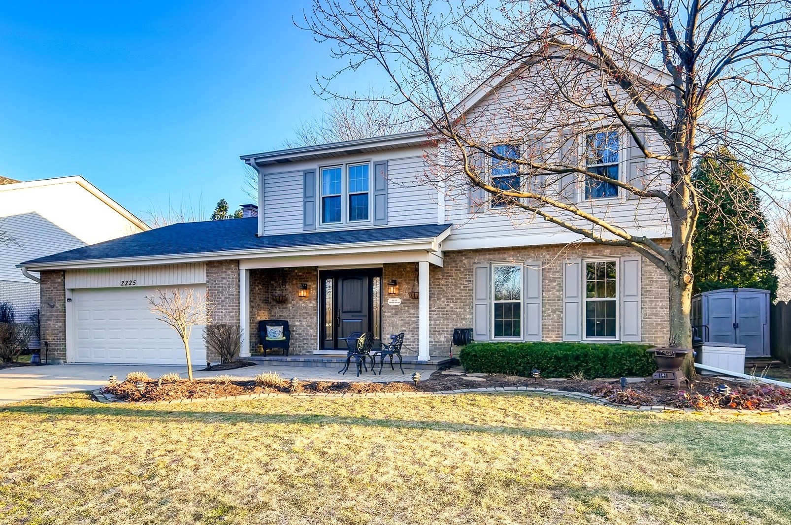 2225 Green Valley Rd, Oak Brook, IL 60561-4372
