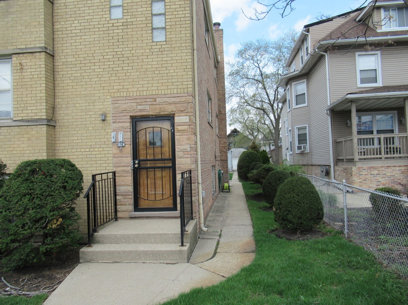 3824 N Pulaski Rd #g, Chicago, IL 60641