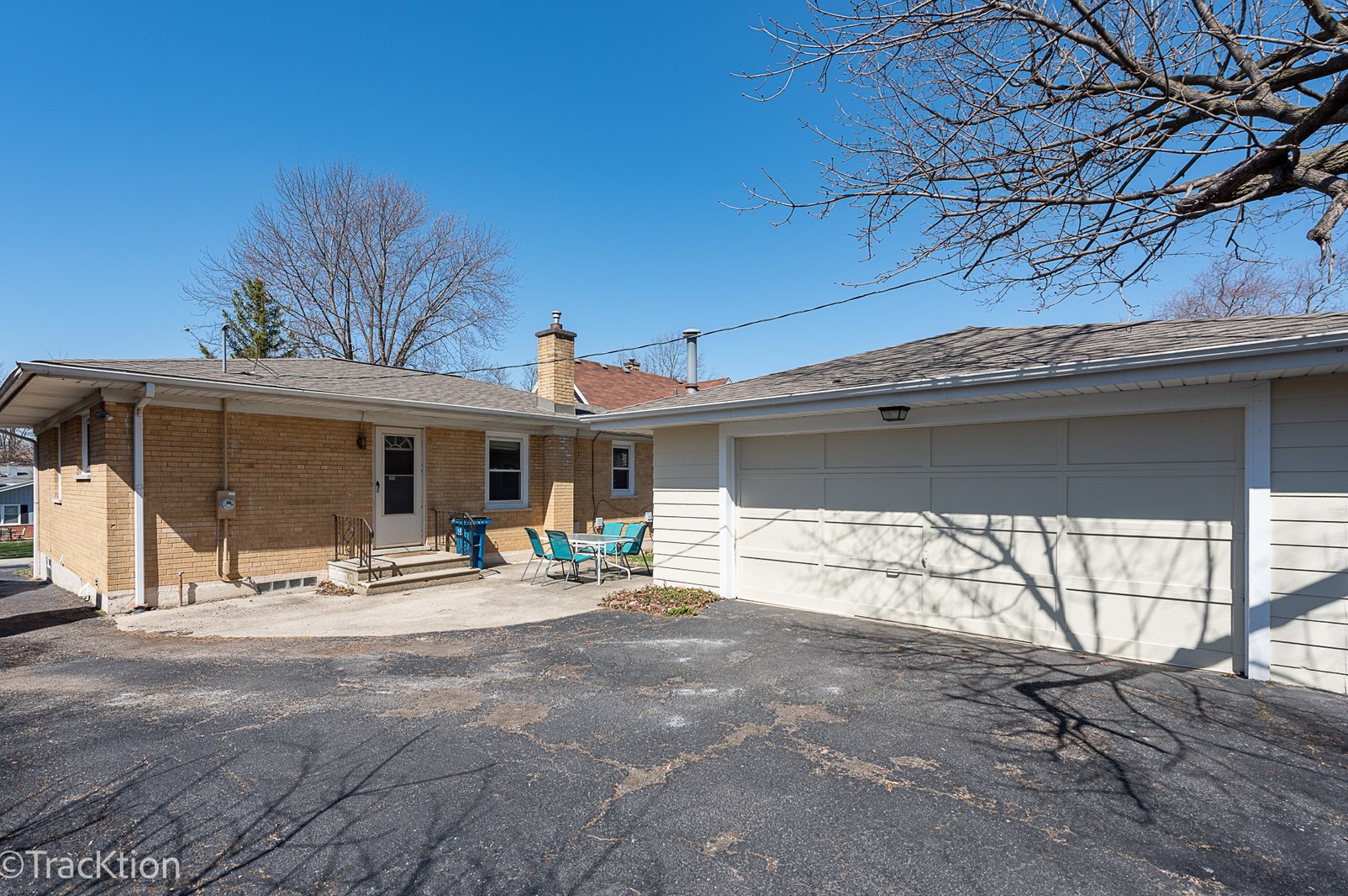 4509 Pershing Ave, Downers Grove IL  60515-2658 exterior