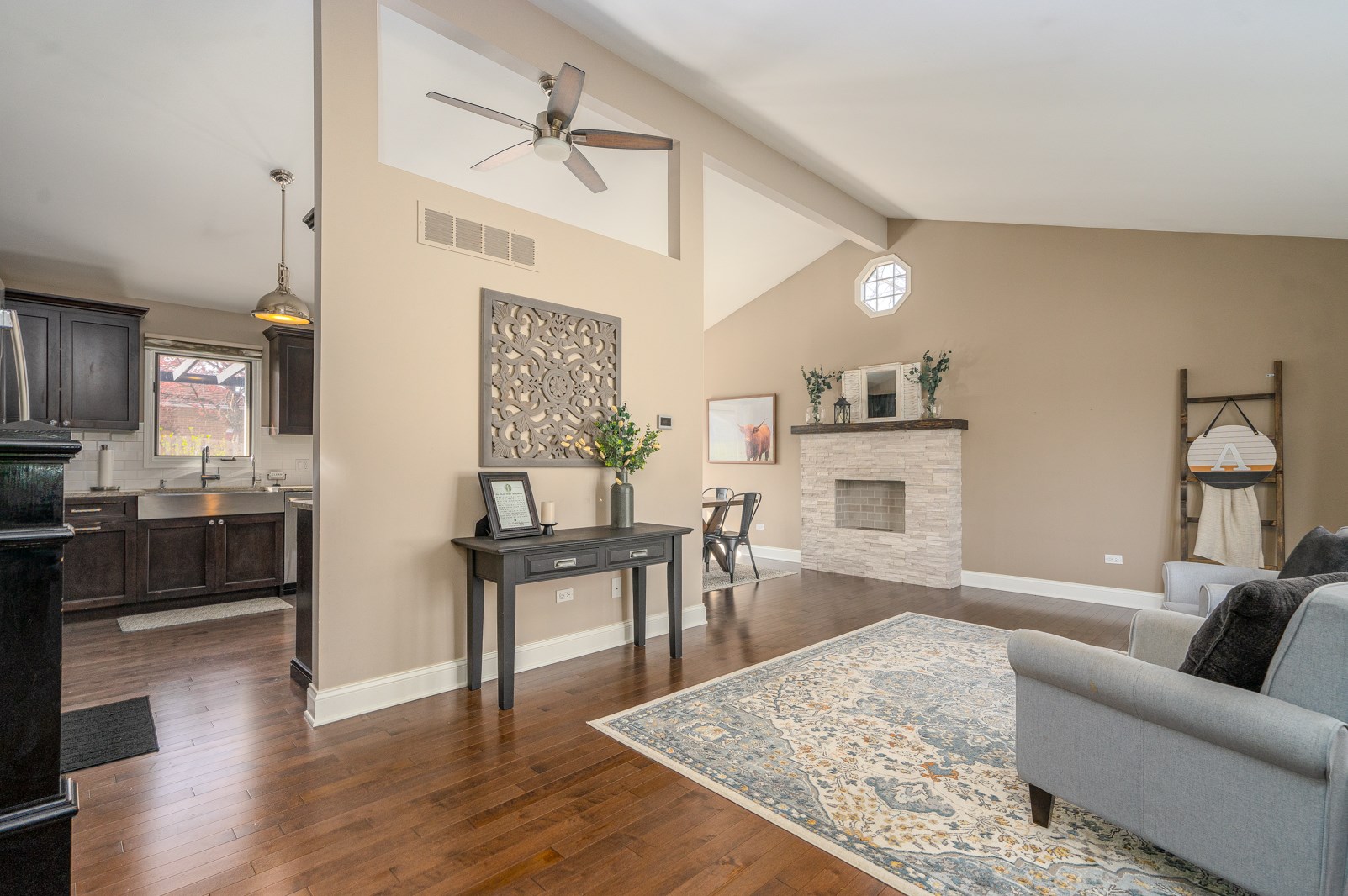 1121 Michael St, Romeoville, IL 60441-3321