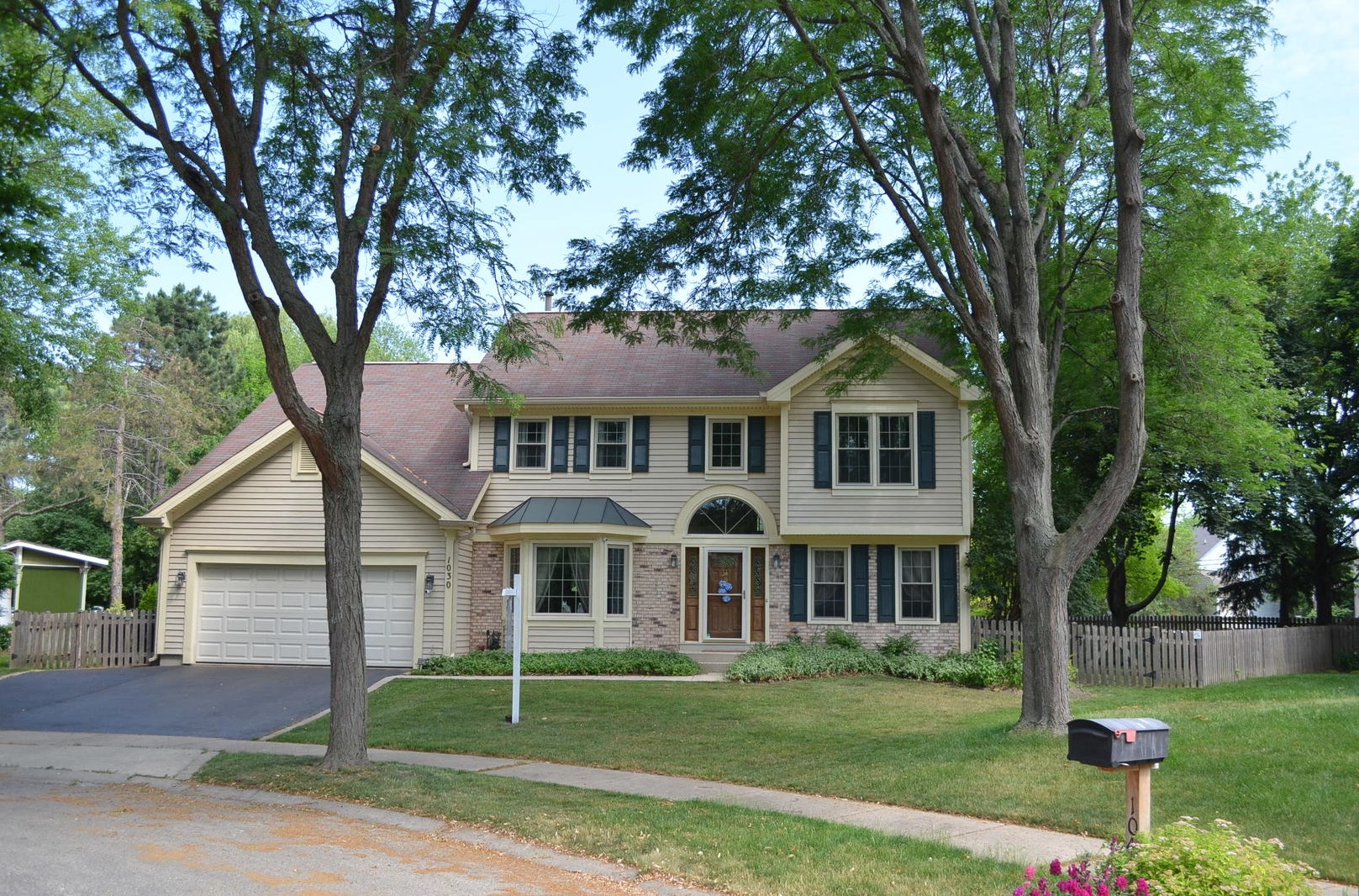 1030 Fieldstone Ct, Hoffman Estates, IL 60120-4914