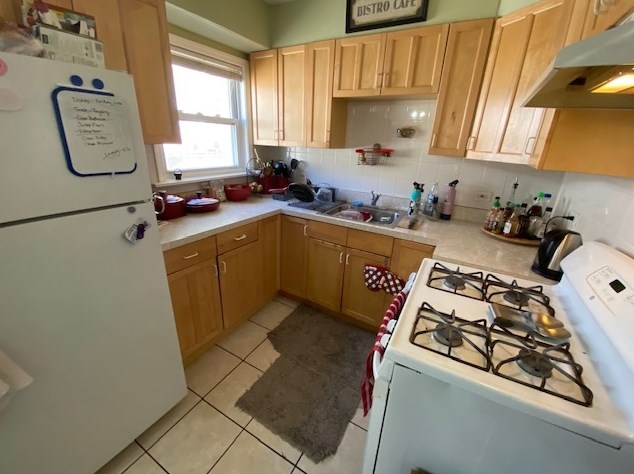 1941 Grey Ave #1, Evanston, IL 60201