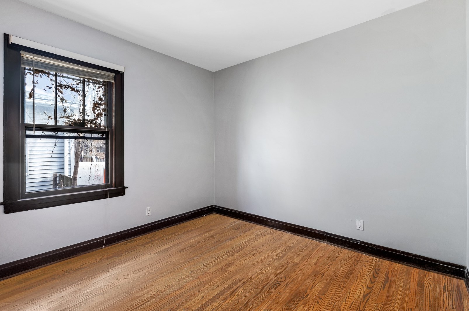 1429 Fowler Ave, Evanston IL  60201-3906 exterior