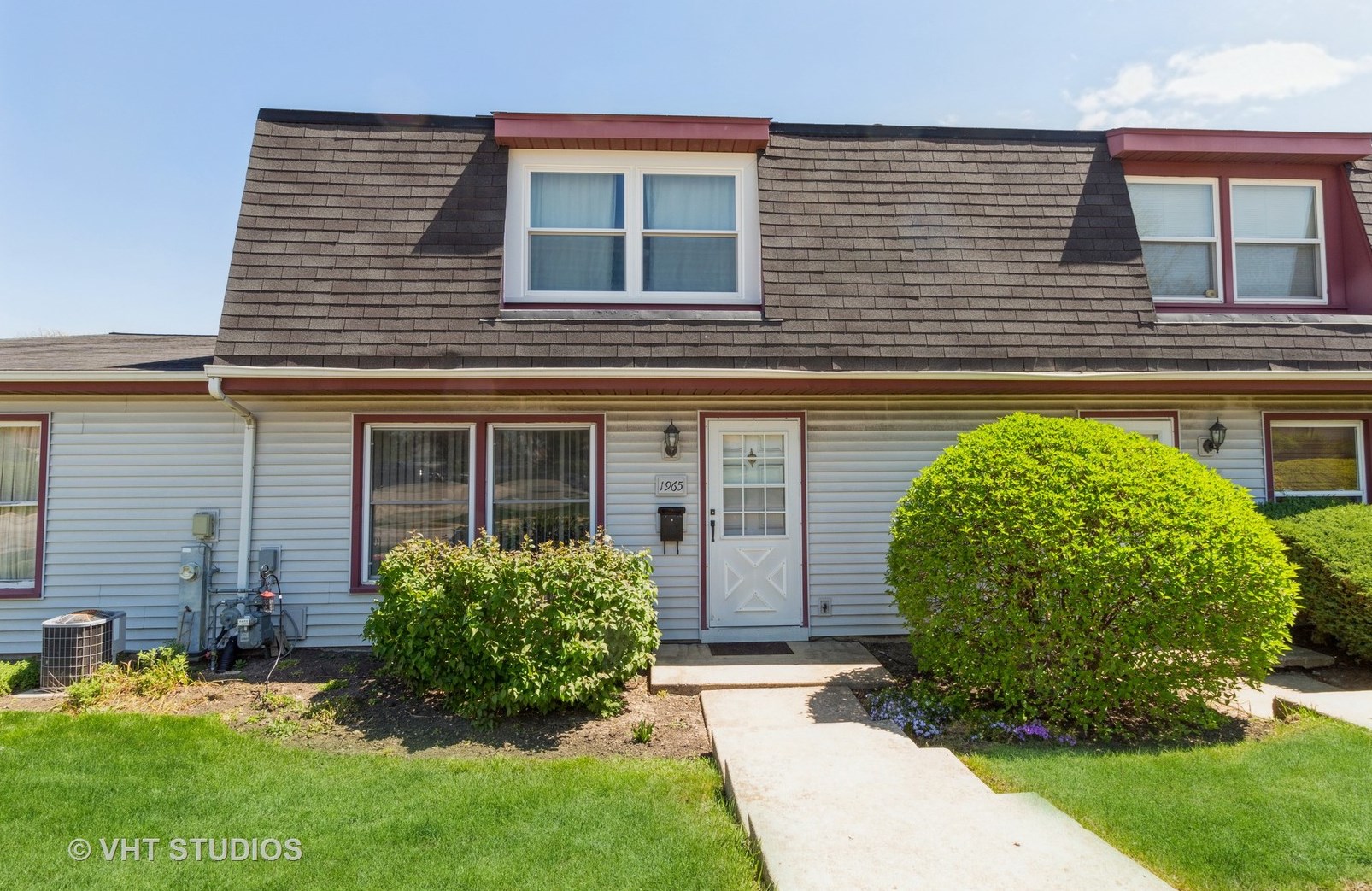 1965 Liberty Pl, Hoffman Estates, IL 60169-6829