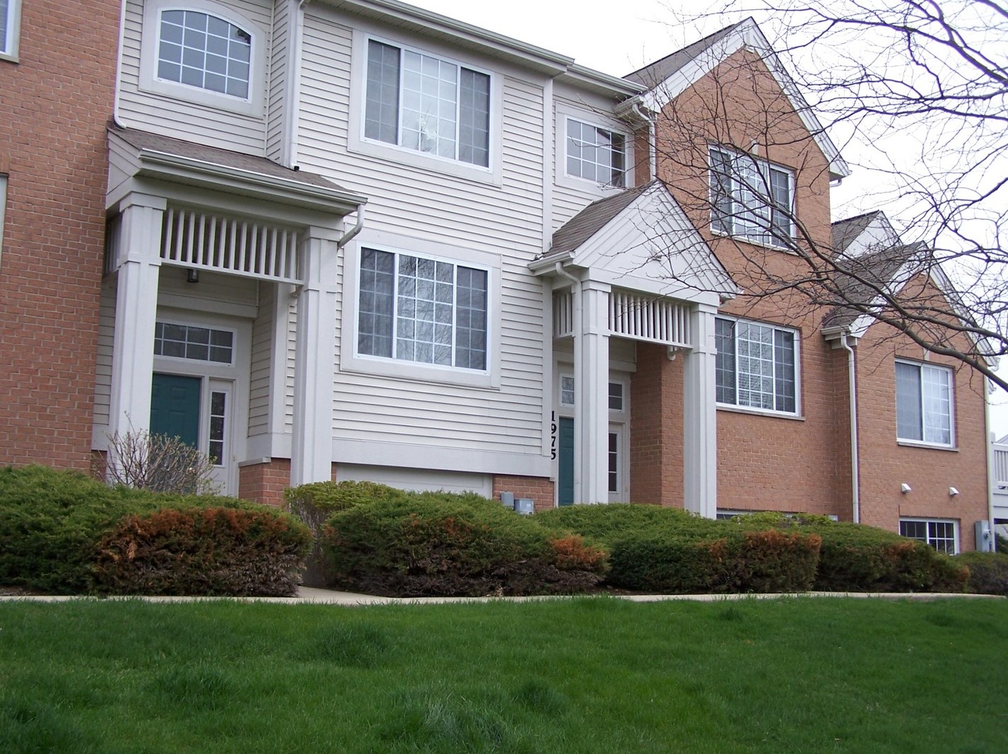 1975 Concord Dr, Volo, IL 60050-8311