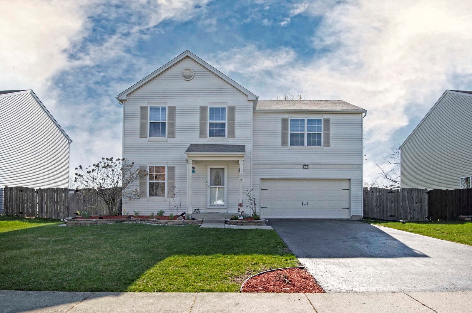 17 Chelton Rd, Romeoville, IL 60446-1781