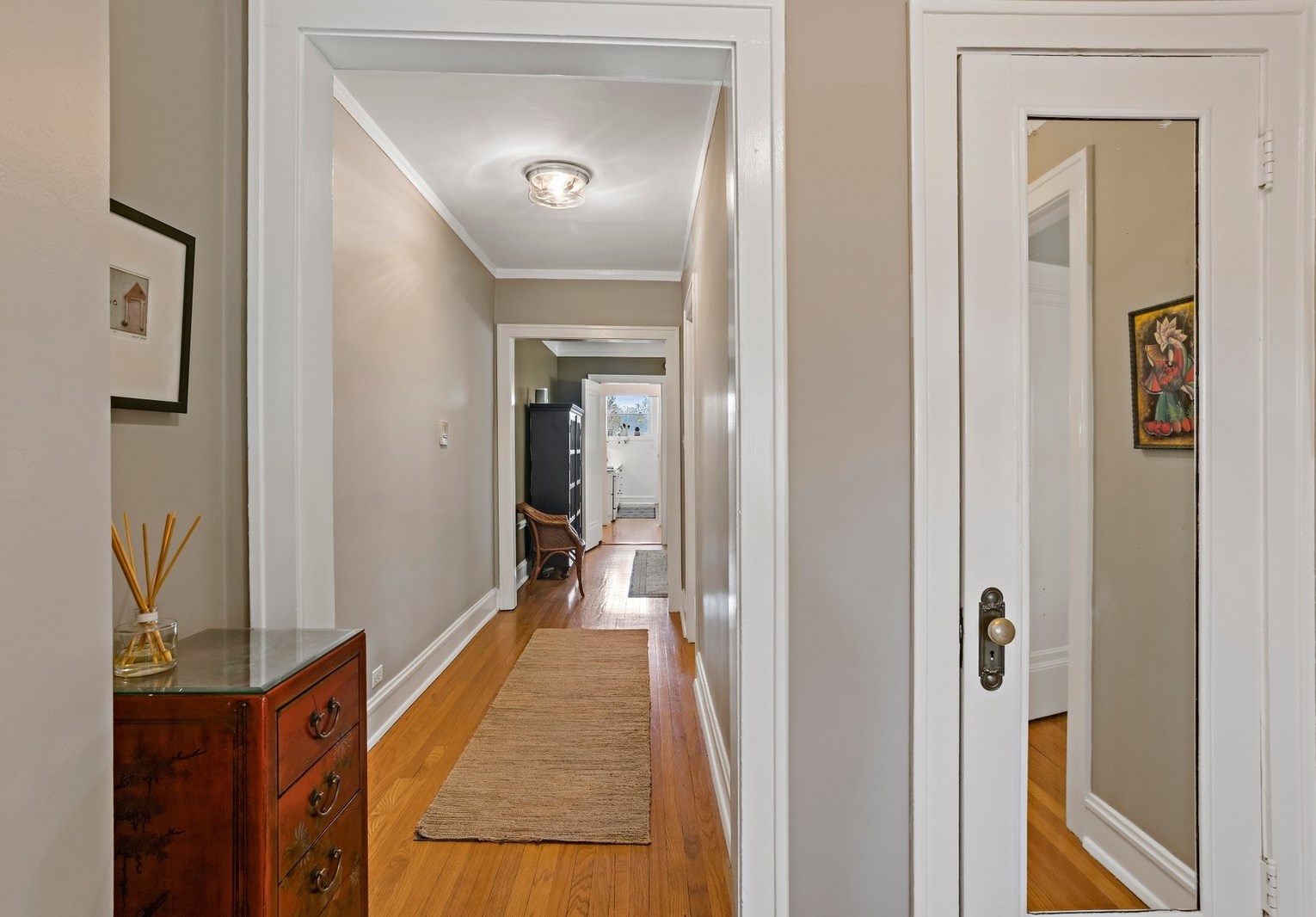 921 Forest Ave, Evanston, IL 60202-5410