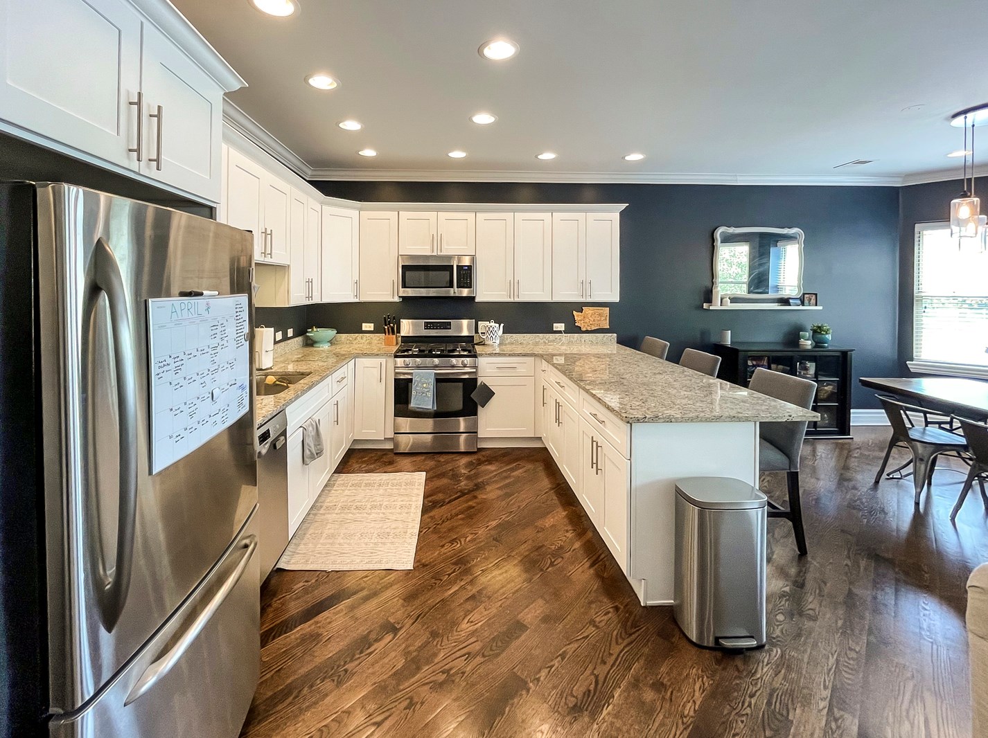 3402 W Mclean Ave Apt 1e, Chicago, IL
