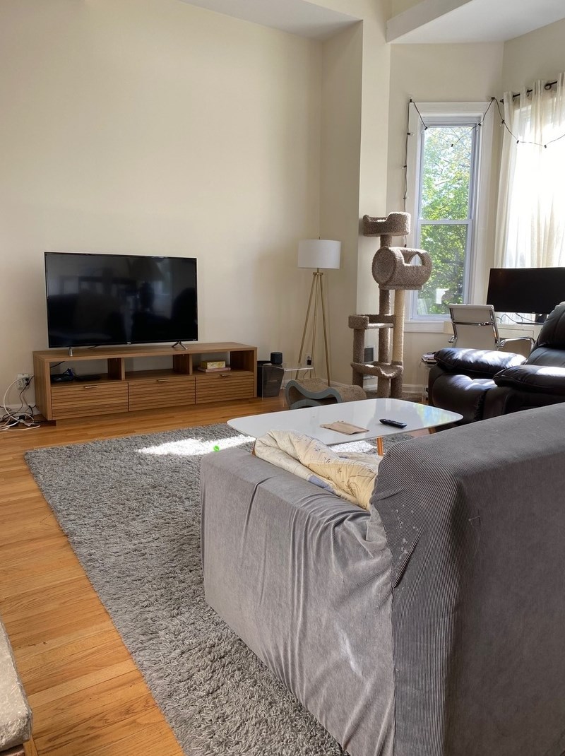 2627 N Mildred Ave #2f, Chicago, IL 60614