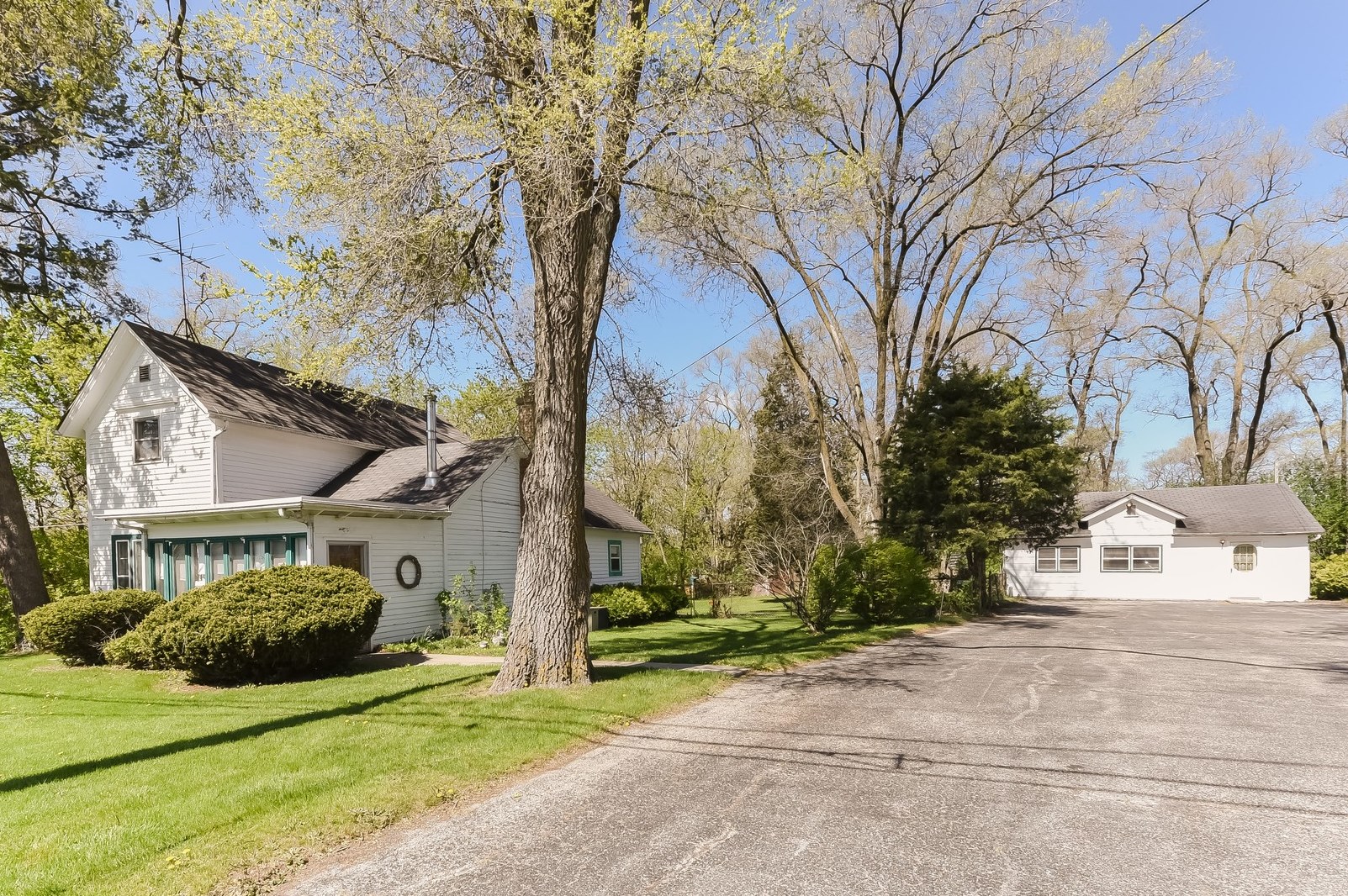 333 Barrington Rd, Hoffman Estates, IL 60084