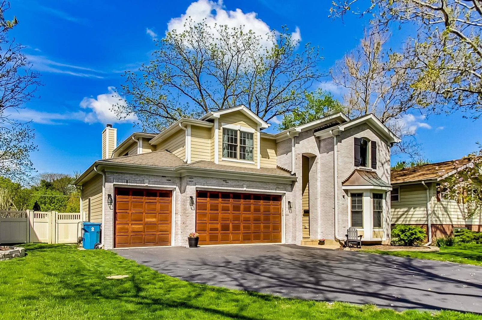 4724 Pershing Ave, Downers Grove, IL 60515-3347