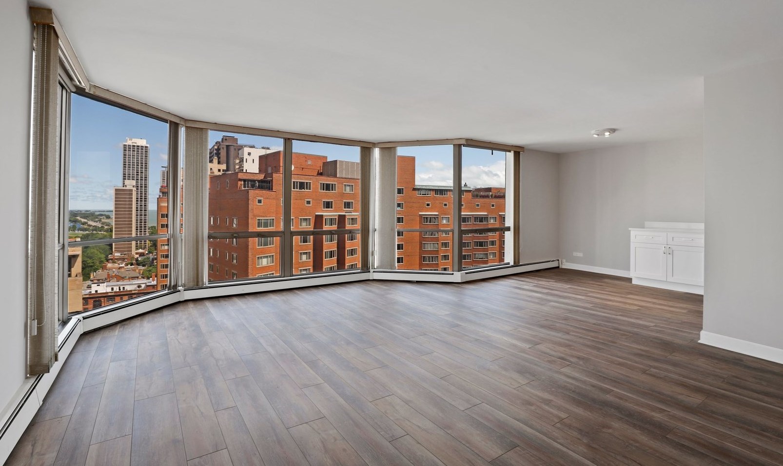 1310 N Ritchie Ct Apt 21a, Chicago, IL