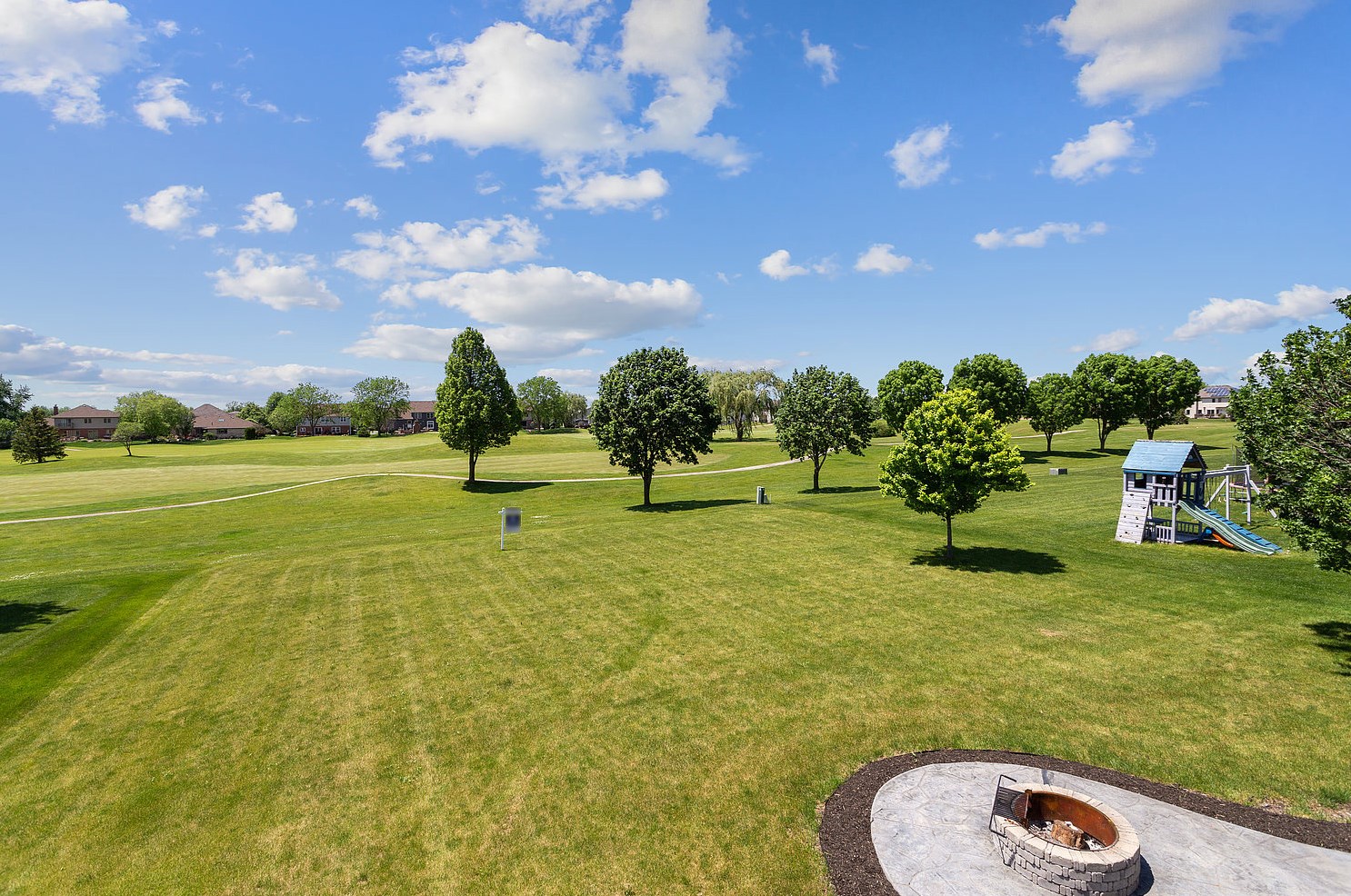 16836 Blackfoot Dr, Romeoville, IL 60441-4359