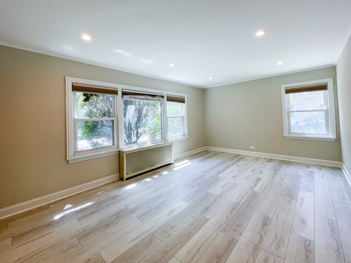 428 Elmwood Ave #1w, Evanston, IL 60202