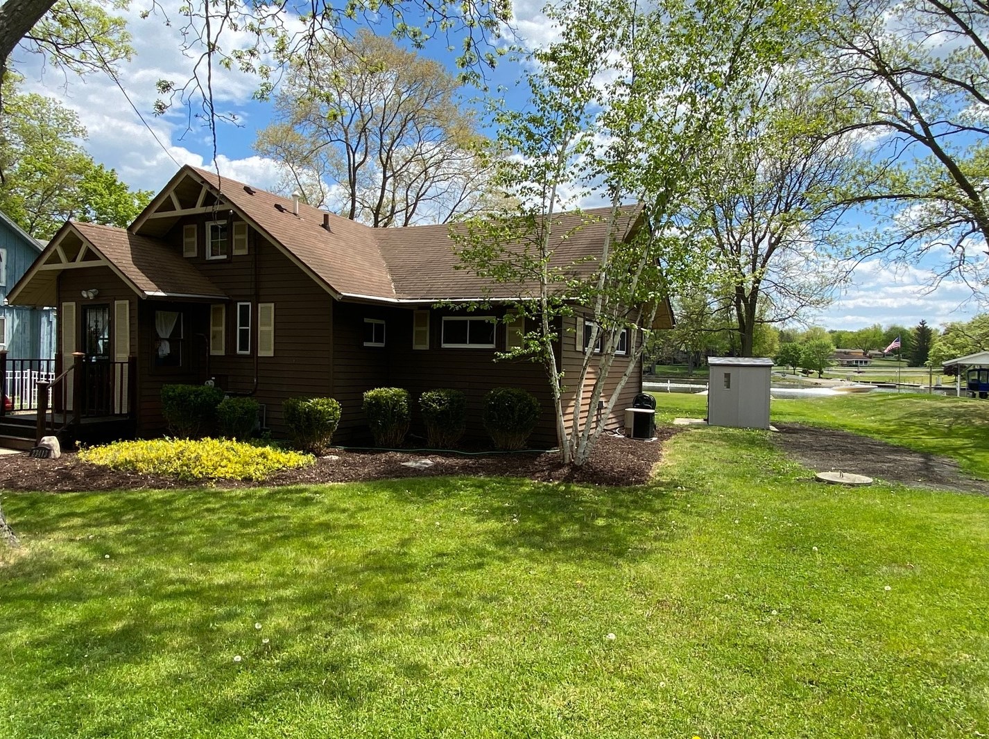 23413 N Snuff Valley Rd, Trout Valley, IL 60013