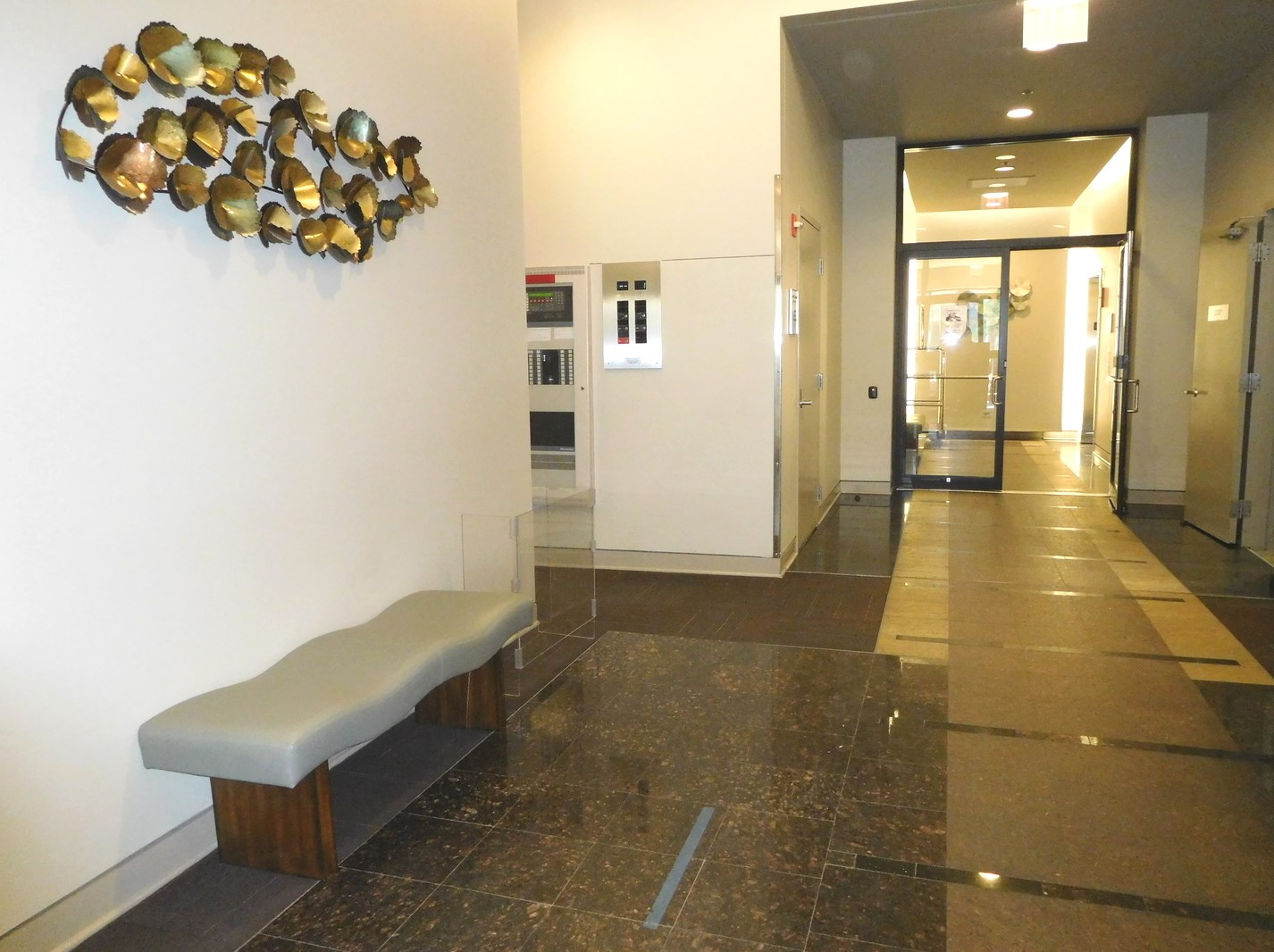 210 S Desplaines St #1909, Chicago, IL 60661