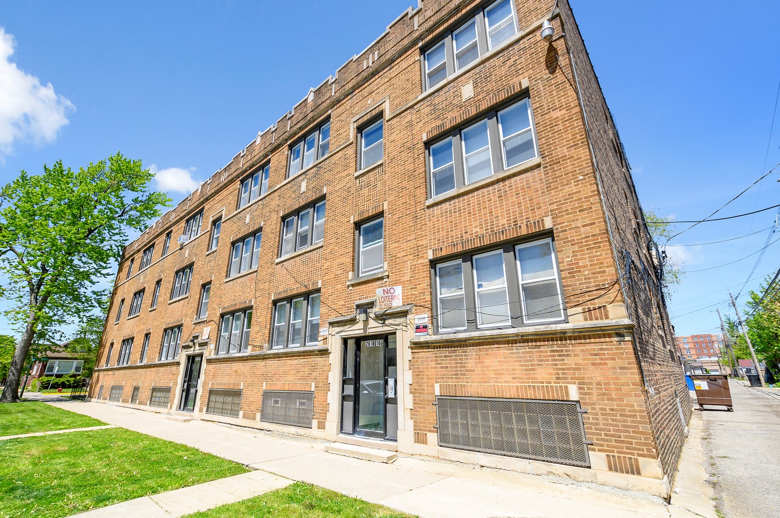 2620 W 64th St #1, Chicago, IL 60629